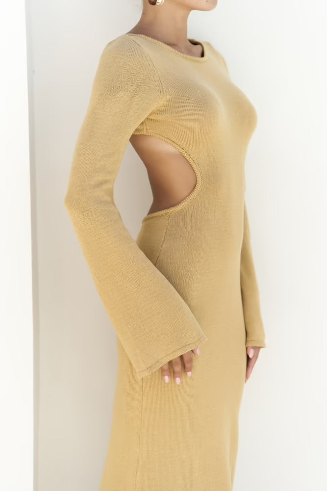 Nadia Solare – Open Back Knit Maxi Dress