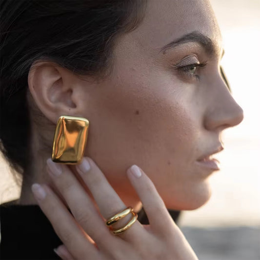 Golden Attitude – 8er Statement Ohrring Set